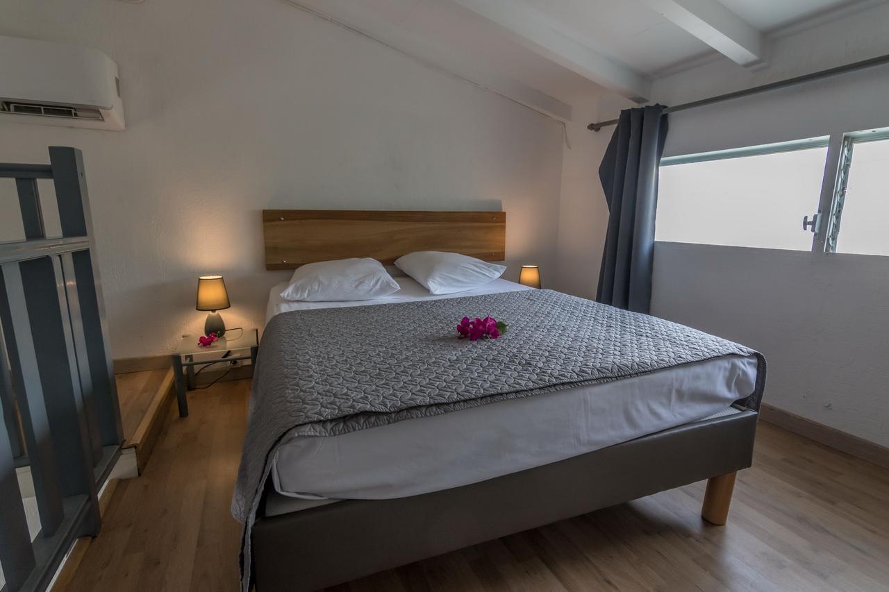Superbe Studio En Duplex, Vue Sur Mer Et Piscine Apartment Le Gosier  Ngoại thất bức ảnh